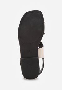 Renee - Beżowe Sandały w Stylu Japonek Ozdobione Metaliczną Aplikacją Carover. Okazja: na co dzień. Zapięcie: pasek. Kolor: beżowy. Wzór: aplikacja. Styl: casual, elegancki #9