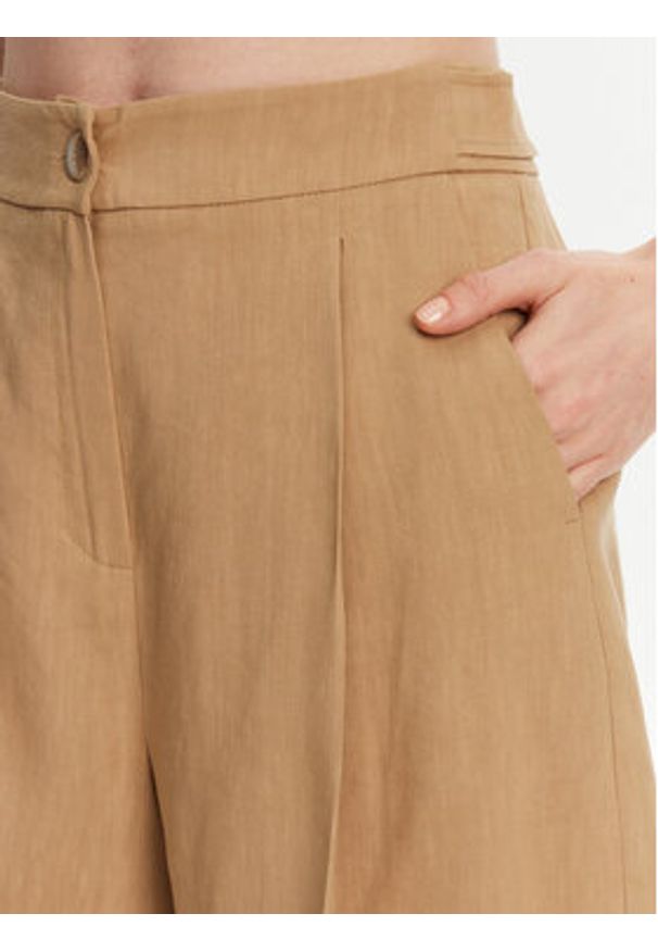 Marella Bermudy Sagitta 2513141015 Beżowy Relaxed Fit. Kolor: beżowy. Materiał: len, wiskoza