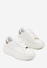 Born2be - Białe Sneakersy na Grubej Tłoczonej Podeszwie z Perforacją Anorriva. Okazja: na co dzień. Kolor: biały #6
