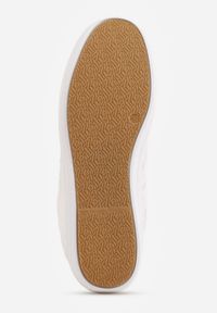 Born2be - Białe Tenisówki Ozdobione Koronką Tarinela. Okazja: na co dzień. Kolor: biały. Materiał: koronka. Wzór: aplikacja, koronka. Styl: casual #4