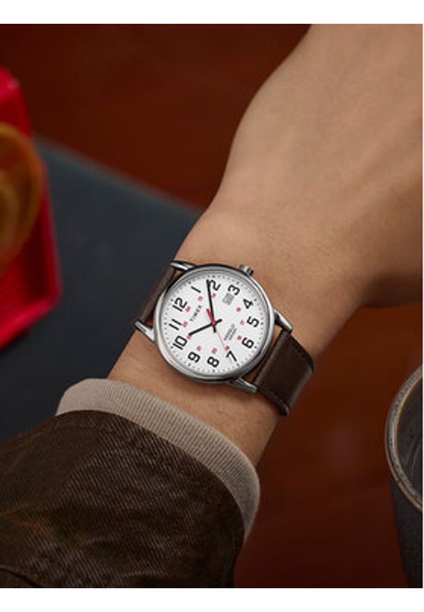 Timex Zegarek Easy Reader Classic TW2Y12600 Brązowy. Kolor: brązowy