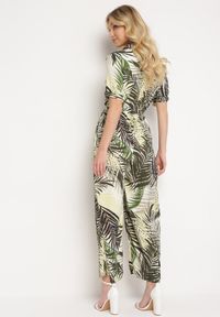 Born2be - Zielony Kombinezon z Gumką w Pasie Zapinany na Guziki z Materiałowym Paskiem Efity. Okazja: na spotkanie biznesowe. Kolor: zielony. Materiał: materiał. Długość rękawa: krótki rękaw. Długość: krótkie. Styl: biznesowy #6