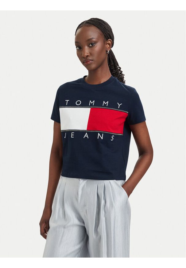 Tommy Jeans T-Shirt Flag DW0DW22818 Granatowy Regular Fit. Kolor: niebieski. Materiał: bawełna