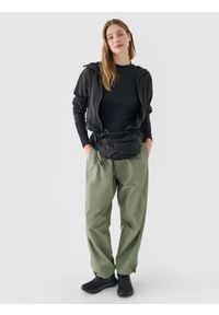 4f - 4F Longsleeve slim z prążkowanej dzianiny z modalem damski - czarny XL. Okazja: na co dzień. Typ kołnierza: kołnierzyk stójkowy. Kolor: czarny. Materiał: dzianina, prążkowany. Długość rękawa: długi rękaw. Długość: długie. Wzór: prążki. Styl: sportowy, casual