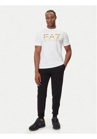 EA7 Emporio Armani T-Shirt 7M001189 AF17789 U0002 Biały Regular Fit. Kolor: biały. Materiał: bawełna