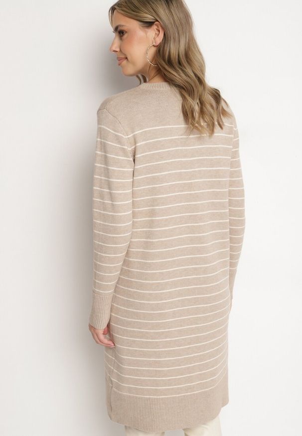 Born2be - Beżowa Sukienka w Paski z Dzianiny z Wiskozą o Prostym Kroju ze Ściągaczami Delirae. Okazja: na spotkanie biznesowe, do pracy, na co dzień. Kolor: beżowy. Materiał: wiskoza, dzianina. Wzór: paski. Typ sukienki: proste. Styl: elegancki, casual, klasyczny, biznesowy