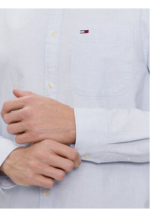 Tommy Jeans Koszula Oxford DM0DM18335 Błękitny Regular Fit. Kolor: niebieski. Materiał: bawełna