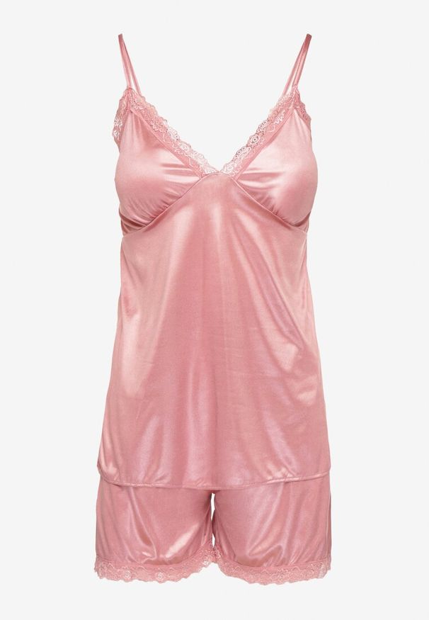 Born2be - Różowy Satynowy Komplet Piżamowy Top na Ramiączkach i Szorty Miladia. Kolekcja: plus size. Kolor: różowy. Materiał: satyna