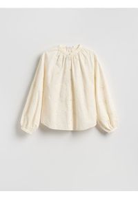 Reserved - Koszula z haftowanym wzorem - złamana biel. Materiał: bawełna. Wzór: haft #1