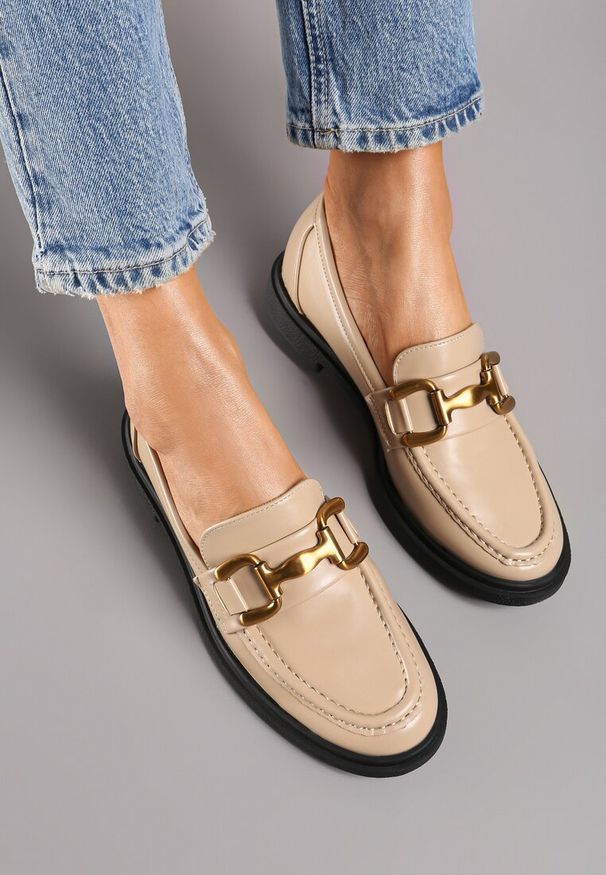 Born2be - Beżowe Płaskie Mokasyny z Ozdobną Klamrą Labina. Zapięcie: klamry. Kolor: beżowy. Materiał: jeans. Sezon: jesień, wiosna. Styl: elegancki