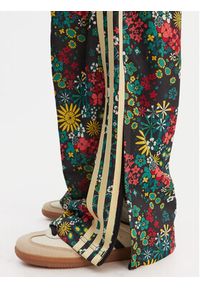 Adidas - adidas Spodnie dresowe Liberty London Firebird KD5561 Kolorowy Loose Fit. Materiał: syntetyk. Wzór: kolorowy #4