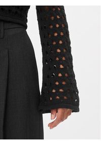 only - ONLY Sweter Emina 15309502 Czarny Regular Fit. Kolor: czarny. Materiał: syntetyk #6