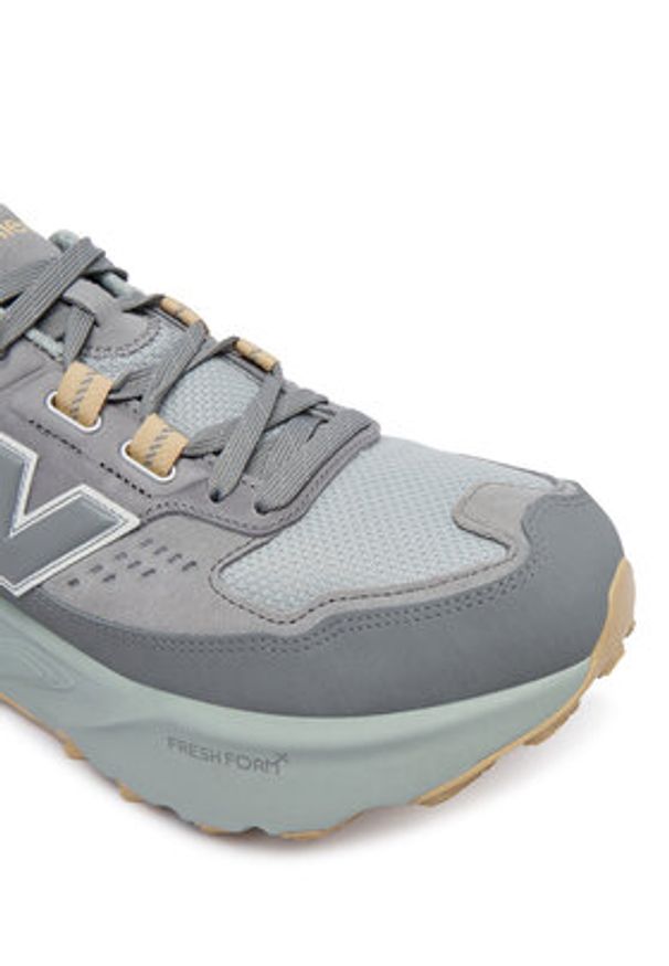 New Balance Trekkingi Fresh Foam X Hierro Trek MHIET7WC Szary. Kolor: szary. Materiał: materiał. Sport: turystyka piesza
