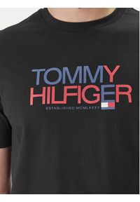 TOMMY HILFIGER - Tommy Hilfiger T-Shirt Brand Love Big Text MW0MW42369 Czarny Regular Fit. Kolor: czarny. Materiał: bawełna #4