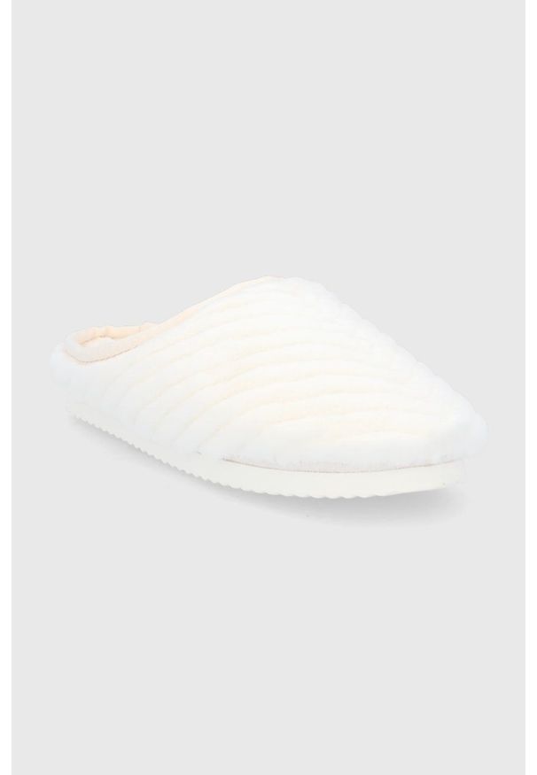 Flip*Flop Kapcie kolor kremowy. Nosek buta: okrągły. Kolor: beżowy. Materiał: materiał. Wzór: gładki