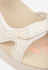 Born2be - Jasnobeżowe Sportowe Sandały na Rzep z Wkładką ze Skóry Naturalnej Arrilan. Okazja: na co dzień, na spacer. Zapięcie: rzepy. Kolor: beżowy. Materiał: skóra. Sezon: lato. Styl: sportowy #7