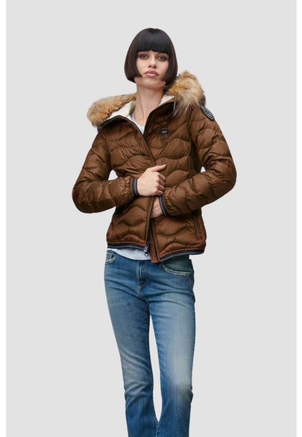 Blauer USA - BLAUER Brązowa damska kurtka Aldie Short Jackets. Kolor: brązowy. Materiał: futro, poliamid, puch