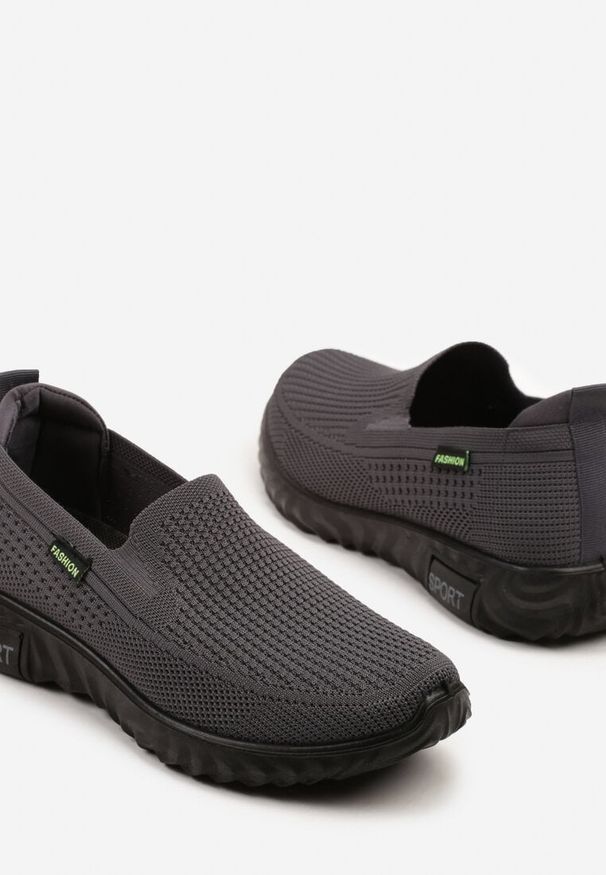 Born2be - Szare Buty Sportowe Wsuwane pod Kostkę z Miękką Cholewką Ravionae. Okazja: na co dzień. Zapięcie: bez zapięcia. Kolor: szary. Materiał: jeans. Szerokość cholewki: normalna