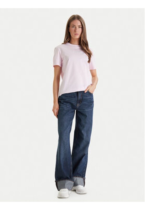 Calvin Klein Jeans T-Shirt Classic Foil LV047E821G Różowy Regular Fit. Kolor: różowy. Materiał: bawełna