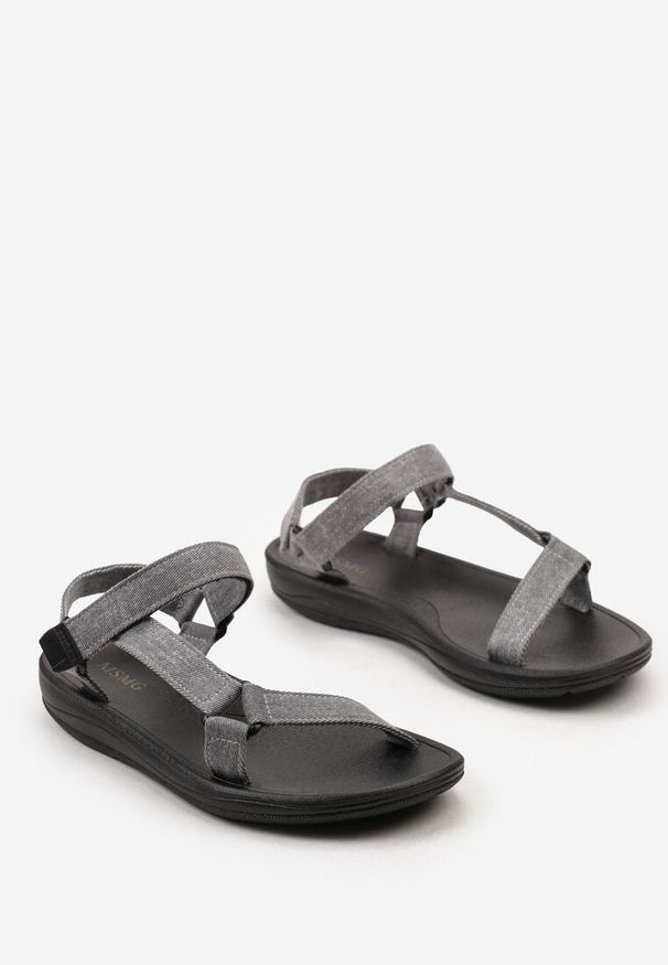 Born2be - Szare Sandały Eudinna. Zapięcie: rzepy. Kolor: szary. Materiał: jeans, materiał. Styl: sportowy