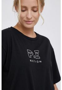 P.E Nation T-shirt bawełniany kolor czarny. Okazja: na co dzień. Kolor: czarny. Materiał: bawełna. Wzór: nadruk. Styl: casual