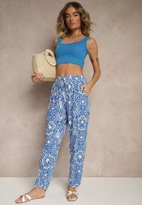 Renee - Niebieskie Wiskozowe Spodnie High Waist Zdobione Ornamentalnym Printem Jenavitha. Stan: podwyższony. Kolor: niebieski. Materiał: wiskoza. Wzór: aplikacja, nadruk. Sezon: lato, wiosna. Styl: klasyczny, elegancki #3