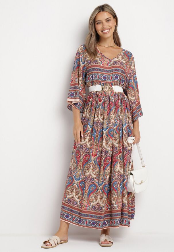 Born2be - Beżowo-Bordowa Długa Sukienka Rozkloszowana z Rękawami 3/4 we Wzór Paisley Amarethia. Kolor: beżowy. Wzór: paisley. Styl: boho. Długość: maxi