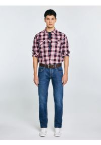 Big-Star - Koszula męska bawełniana w kratę czerwona Koliserson 603. Typ kołnierza: kołnierzyk klasyczny. Kolor: czerwony. Materiał: bawełna. Wzór: aplikacja, jodełka. Styl: klasyczny, elegancki #7