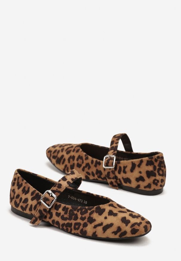 Born2be - Brązowe Płaskie Balerinki Mary Jane w Panterkę z Kwadratowym Noskiem Saroma. Okazja: na co dzień. Zapięcie: pasek. Kolor: brązowy. Materiał: jeans. Wzór: motyw zwierzęcy. Styl: klasyczny, casual, elegancki