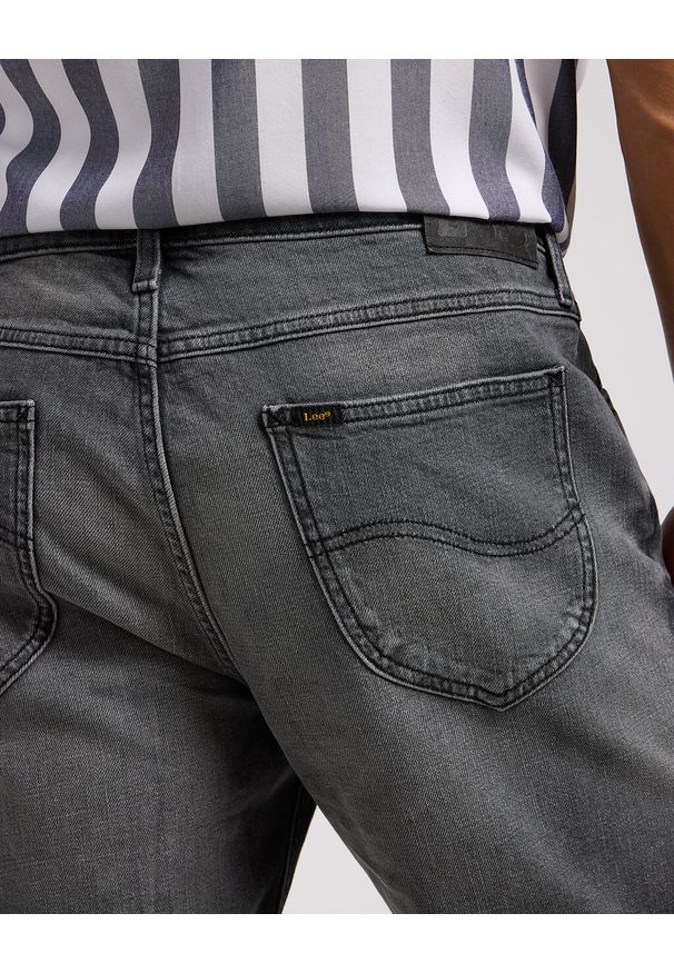 Lee - LEE RIDER SHORT MĘSKIE SZORTY KRÓKIE SPODENKI JEANSOWE WASHED GREY 112349328 L73F015973. Materiał: jeans