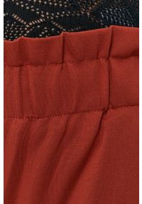 only - Only Spodnie damskie kolor bordowy szerokie high waist. Stan: podwyższony. Kolor: czerwony. Materiał: materiał, wiskoza