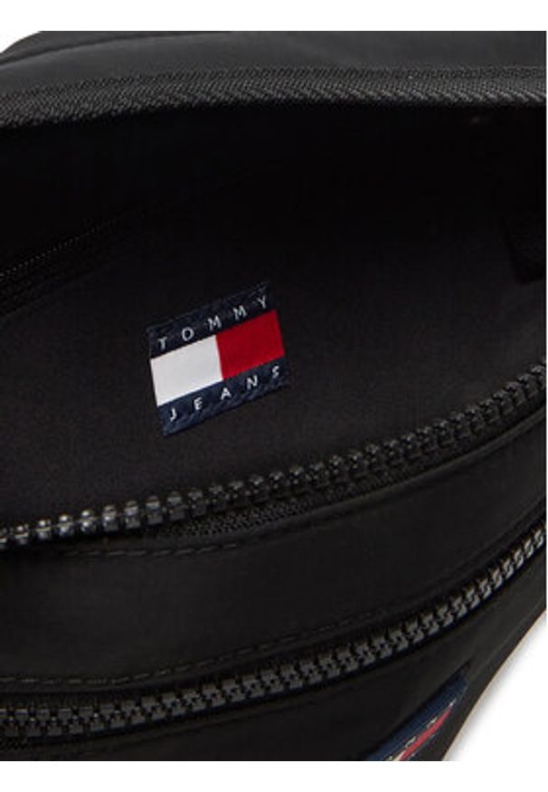 Tommy Jeans Saszetka Tjm Urban Sling Bag AM0AM13392 Czarny. Kolor: czarny. Materiał: materiał