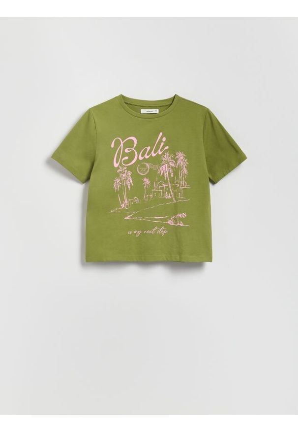 Reserved - T-shirt z nadrukiem - zielony. Kolor: zielony. Materiał: dzianina, bawełna. Wzór: nadruk