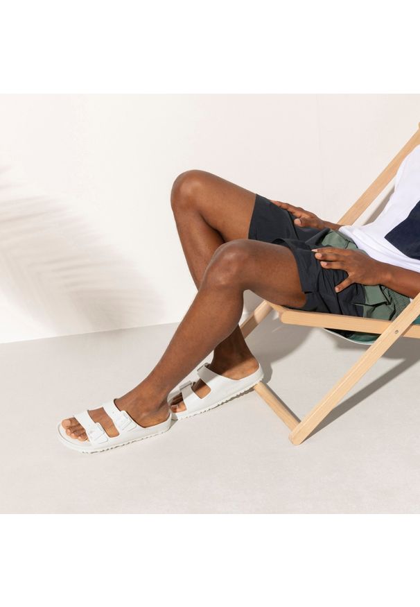 Birkenstock - Klapki męskie BIRKENSTOCK ARIZONA EVA. Okazja: na co dzień, na spacer, do pracy. Kolor: biały. Styl: casual