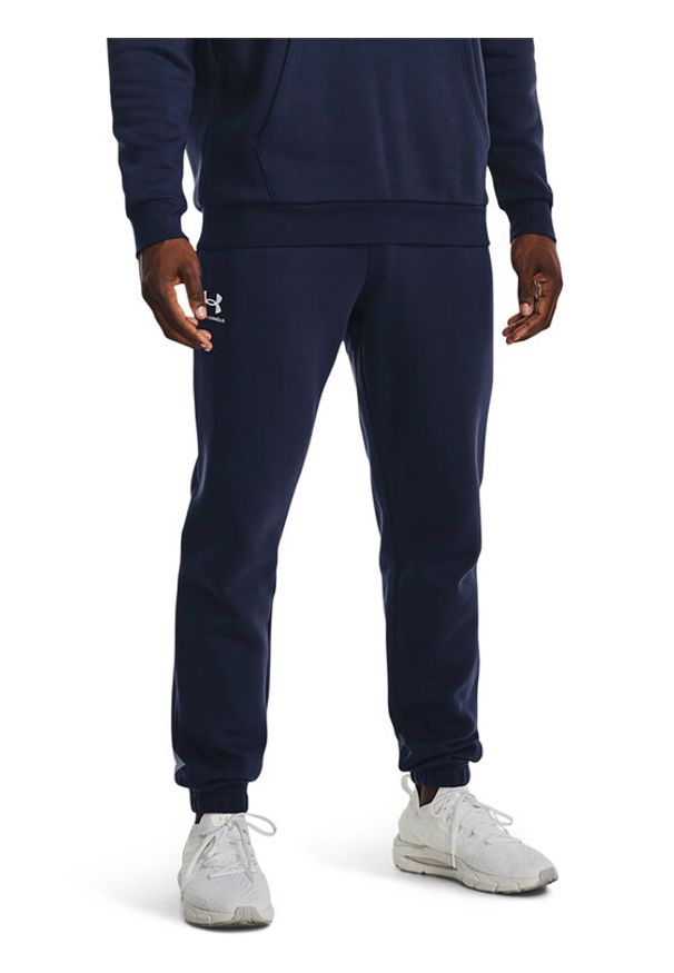 Under Armour Spodnie dresowe UA Essential Fleece Jogger 1373882 Granatowy Regular Fit. Kolor: niebieski. Materiał: bawełna, dresówka