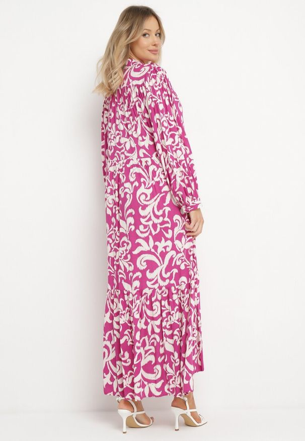 Born2be - Fuksjowa Wiskozowa Sukienka Maxi z Falbanką Rozkloszowana w Ornamentalny Wzór Keirrasa. Kolor: różowy. Materiał: wiskoza. Styl: elegancki. Długość: maxi