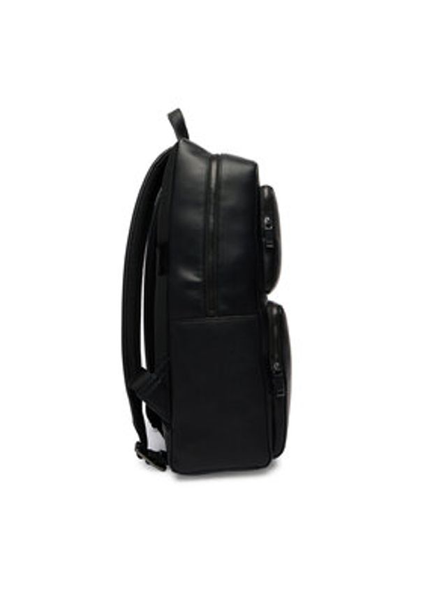 Calvin Klein Plecak Emblem Hw Slim Pocket Backpack LV04D3289G Czarny. Kolor: czarny. Materiał: skóra
