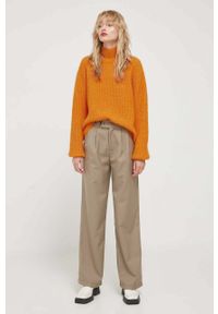 Bruuns Bazaar sweter wełniany damski kolor pomarańczowy ciepły z półgolfem. Kolor: pomarańczowy. Materiał: wełna #3