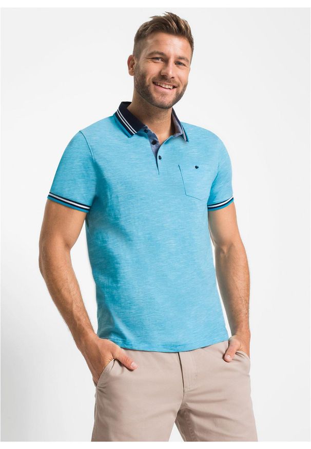 bonprix - Koszulka polo z czystej bawełny. Typ kołnierza: polo. Kolor: niebieski. Materiał: bawełna. Długość rękawa: krótki rękaw. Długość: krótkie
