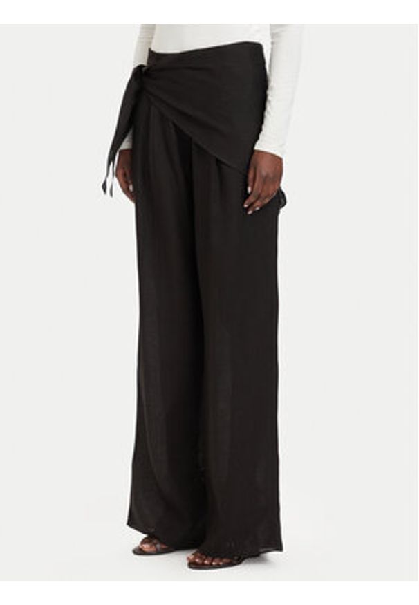 Marella Spodnie materiałowe Solista 2613131114 Czarny Relaxed Fit. Kolor: czarny. Materiał: len