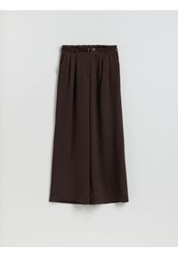 Reserved - Spodnie z wiskozą - ciemnobrązowy. Kolor: brązowy. Materiał: wiskoza #1