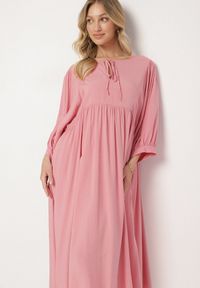 Born2be - Różowa Rozkloszowana Sukienka z Wiskozy z Wiązaniem przy Dekolcie Tilania. Okazja: na co dzień. Kolor: różowy. Materiał: wiskoza. Styl: casual #7