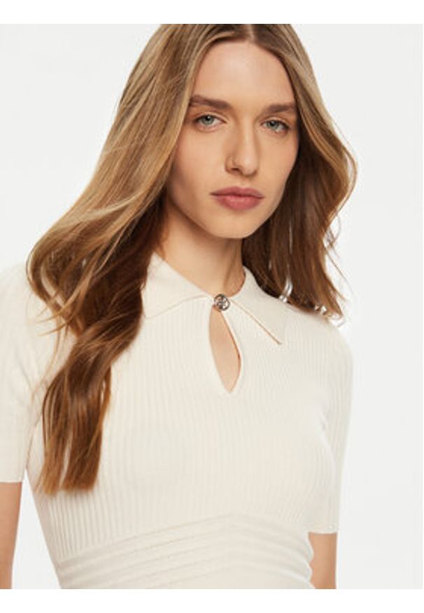 Guess Sweter W5RR10 Z2Y72 Écru Regular Fit. Materiał: wiskoza