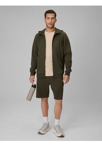 4f - 4F Bluza dresowa regular z kapturem męska - khaki S. Okazja: na co dzień. Typ kołnierza: kaptur. Kolor: oliwkowy, wielokolorowy, brązowy. Materiał: dresówka. Długość rękawa: raglanowy rękaw. Styl: casual #2