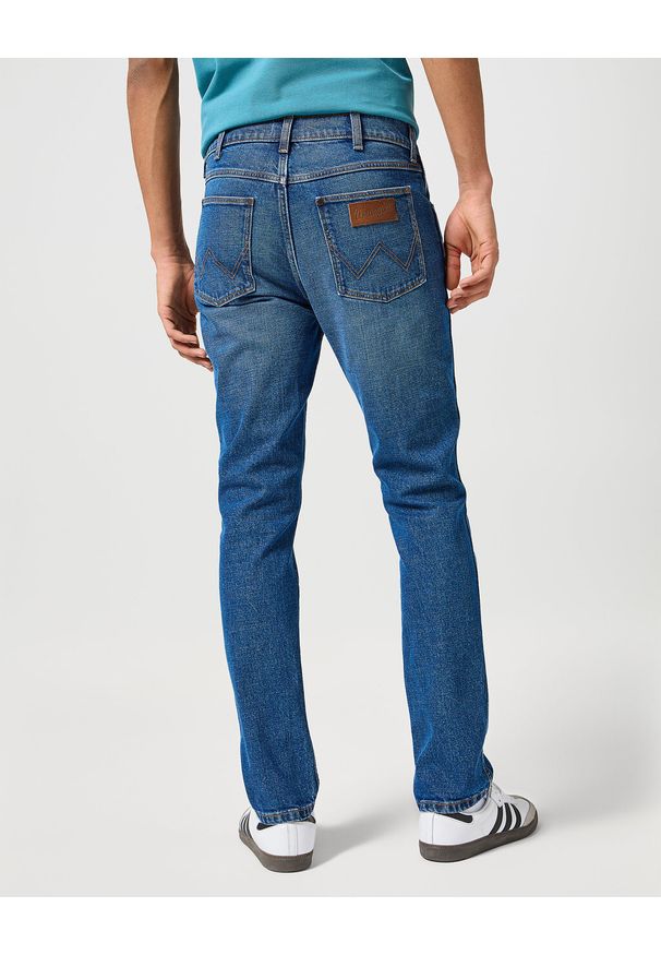 Wrangler - WRANGLER MĘSKIE SPODNIE JEANSOWE LARSTON RAINDROP 112355024 W18S017418