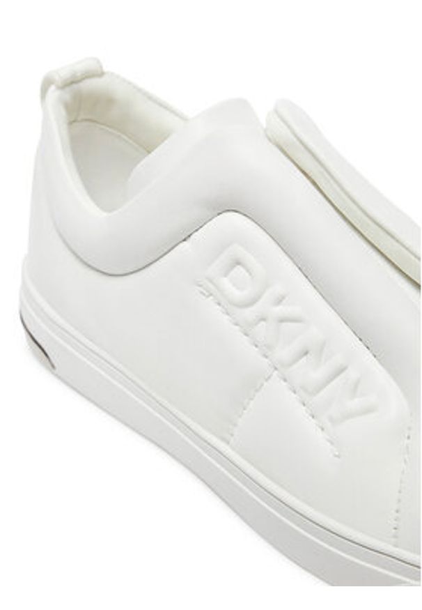 DKNY Sneakersy Abelina K3464220 Biały. Kolor: biały. Materiał: skóra