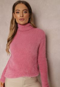 Renee - Ciemnoróżowy Golf Wełniany Cheki. Typ kołnierza: golf. Kolor: różowy. Materiał: wełna. Długość rękawa: długi rękaw. Długość: długie #3