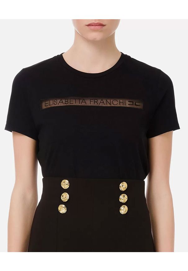 Elisabetta Franchi - ELISABETTA FRANCHI - Czarny t-shirt z haftowanym logo. Okazja: na co dzień. Kolor: czarny. Materiał: jeans, bawełna. Wzór: haft. Styl: casual