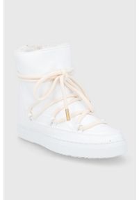 Inuikii Śniegowce kolor biały. Nosek buta: okrągły. Zapięcie: sznurówki. Kolor: biały. Materiał: guma