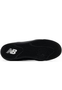 Buty męskie New Balance Numeric NM417LBH – czarne. Kolor: czarny. Materiał: guma, dresówka, materiał, skóra, syntetyk. Szerokość cholewki: normalna. Wzór: nadruk #5